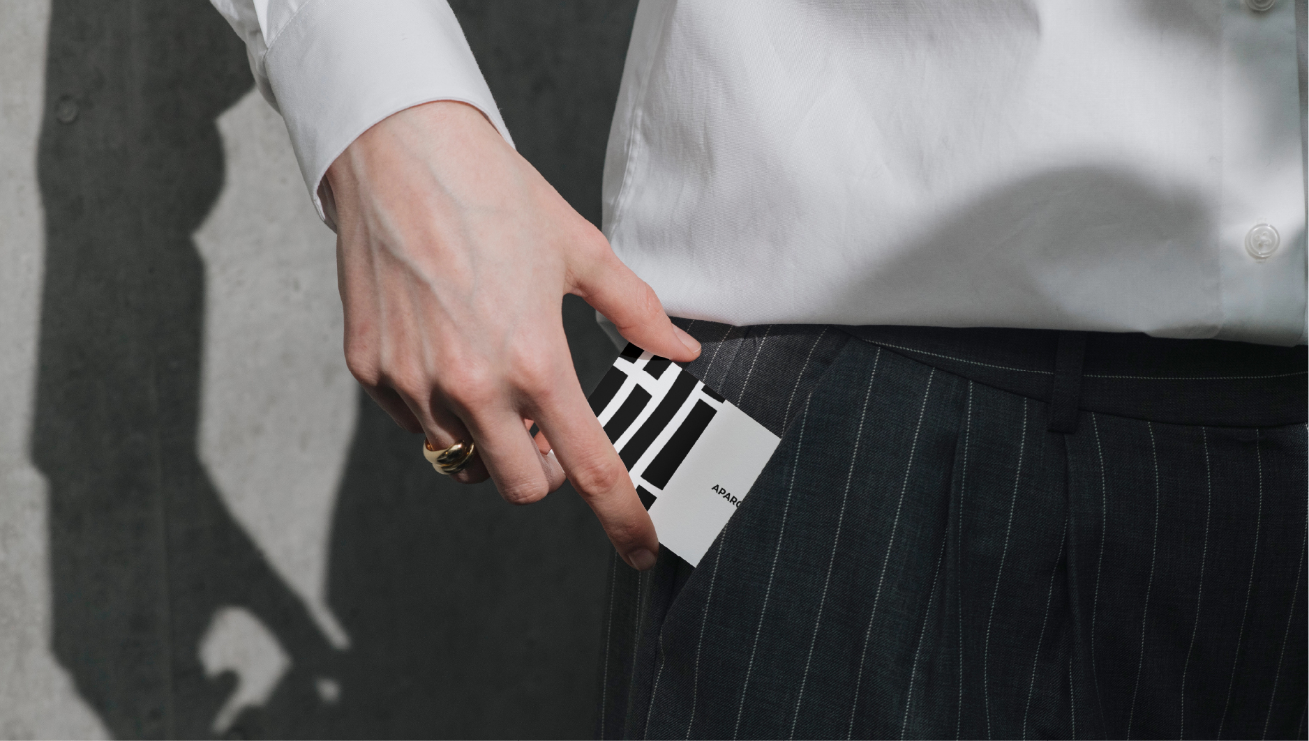 AP ARQ business card
